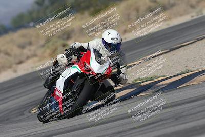 media/Oct-13-2025-Moto Forza (Mon) [[a66d839500]]/2-A Group/Session 3 (Turn 16)/